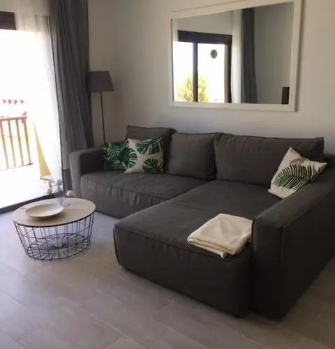 Amplio En Mareverde * 아데제